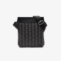 SAC BANDOULIÈRE HOMME THE BLEND EN TOILE MONOGRAMME NOIR/GRIS LACOSTE SAC BANDOULIÈRE HOMME THE BLEND EN TOILE MONOGRAMME NOIR/GRIS LACOSTE