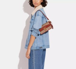 SAC BAGUETTE STUDIO EN TOILE SIGNATURE COACH