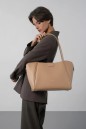 TRÉS GRAND SAC CABAS ÉPAULE IDA DOUBLE NATUREL IN BEIGE LANCASTER TRÉS GRAND SAC CABAS ÉPAULE IDA DOUBLE NATUREL IN BEIGE LANCASTER