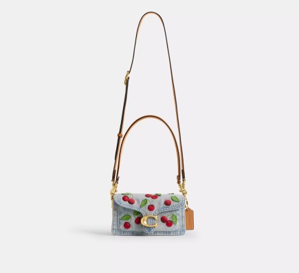 SAC ÉPAULE TABBY 20 AVEC BRODERIE CERISE DENIM COACH